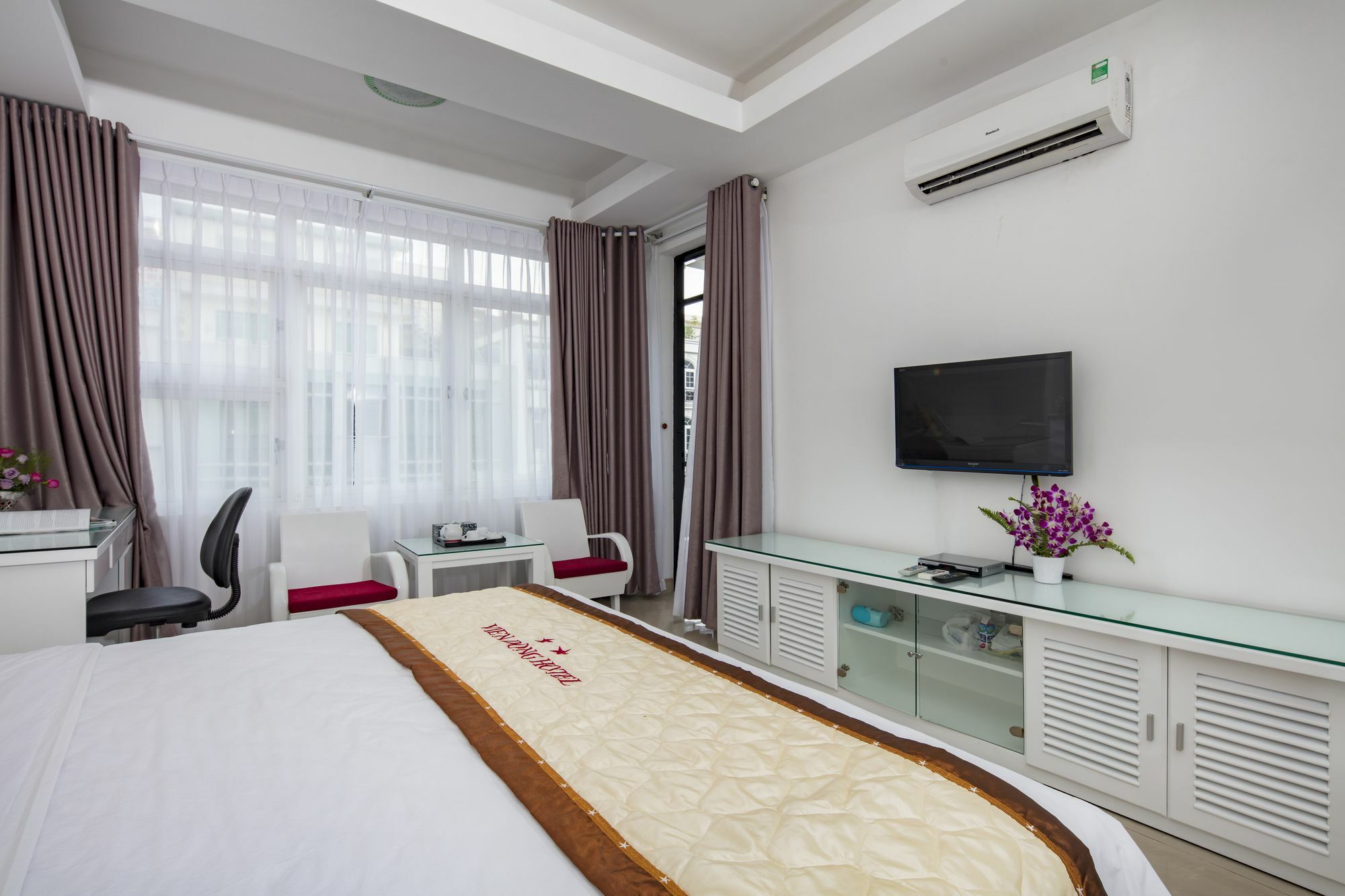 Vien Dong 3 Hotel Ho Chi Minh City Exterior photo